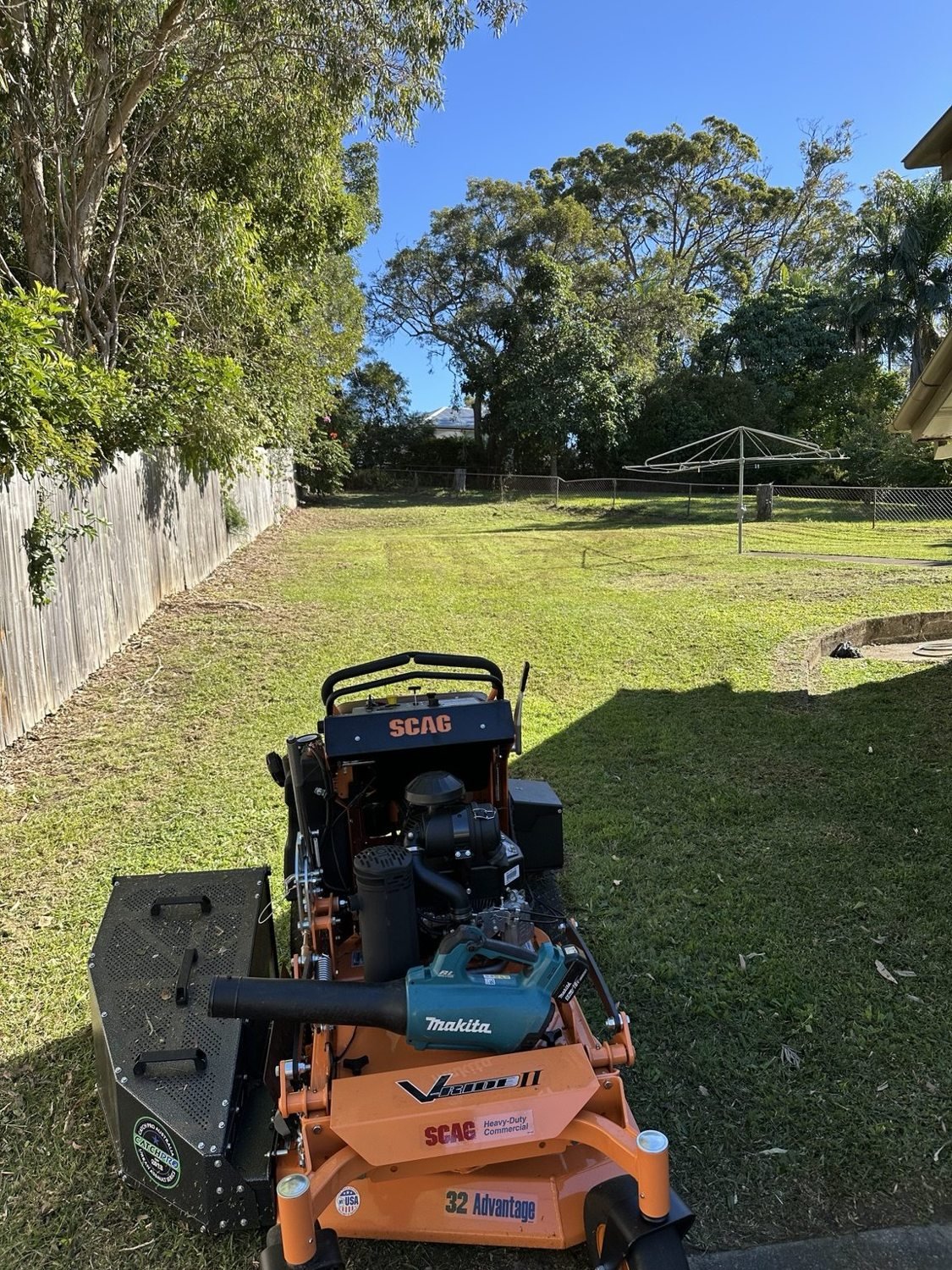 Mowing & Edging work by Green and Grit